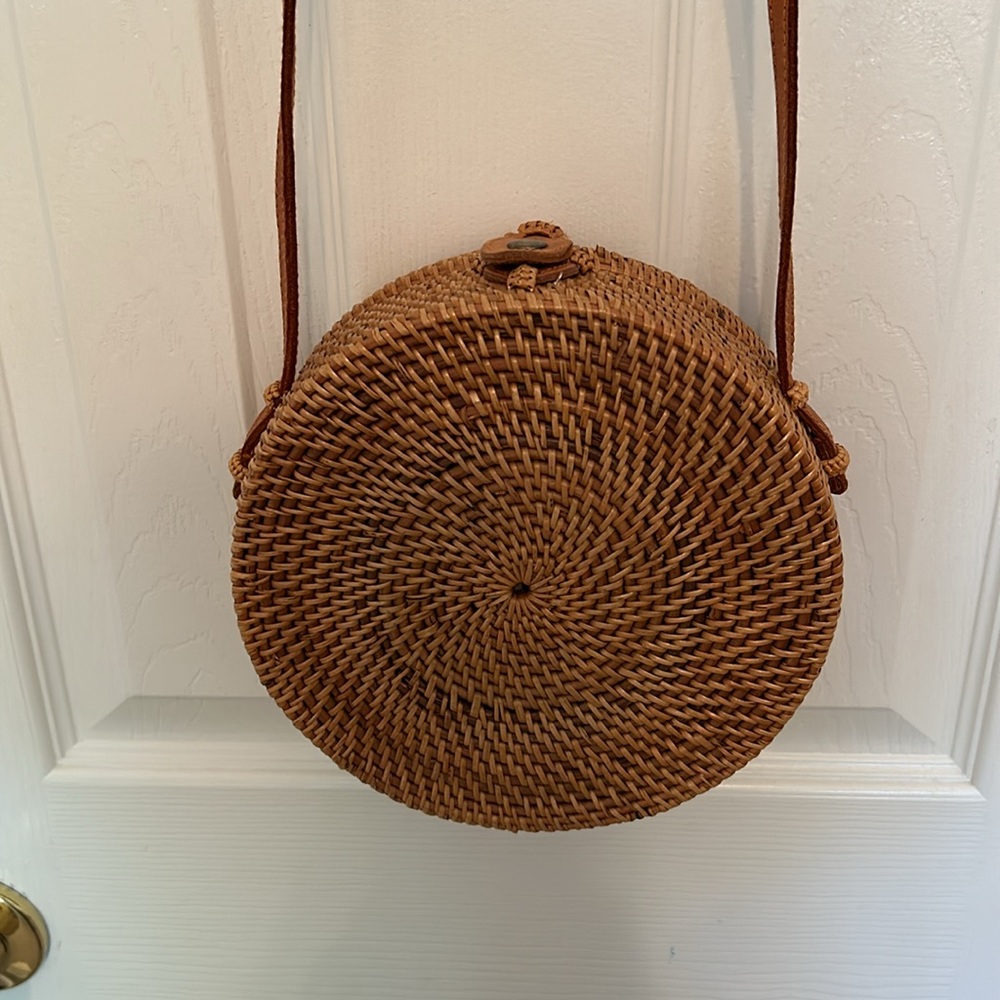 Round Rattan Bag - Picture 2 of 7